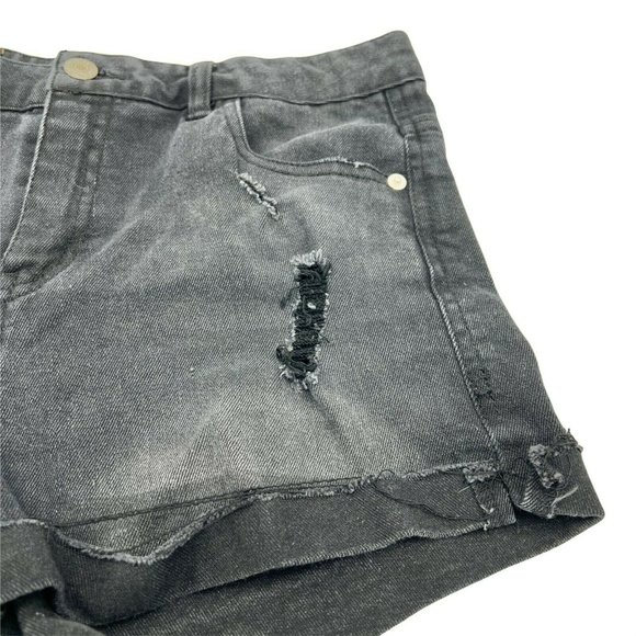 Love Tree Medium Black Denim Distressed Shorts - Picture 3 of 8